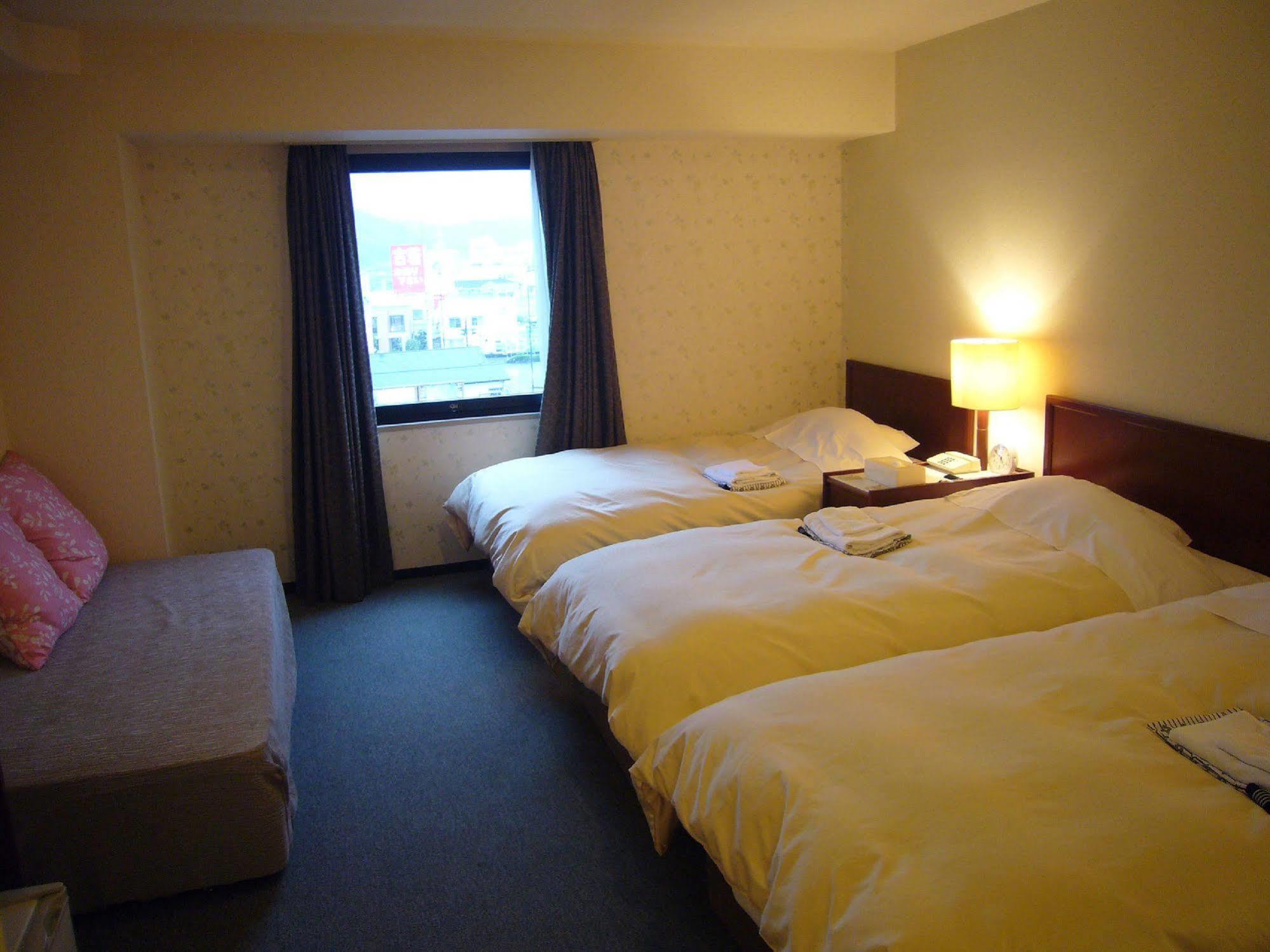 Hotel Crown Hills Nakamura Shimanto  Exterior photo